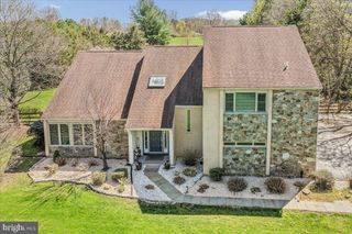 100 CHAPEL DR, Kennett Square, PA 19348