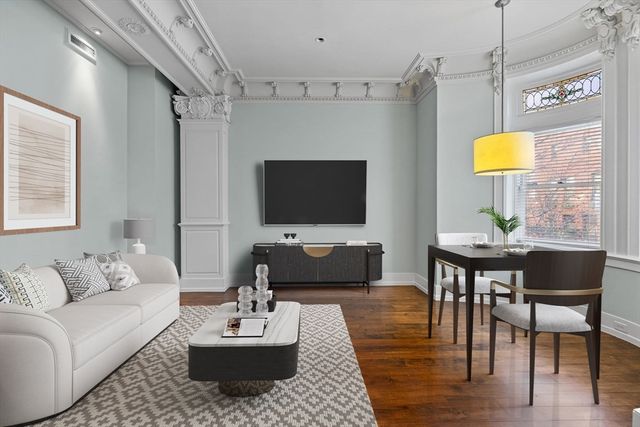 8 Garrison St 104, Boston, MA 02116