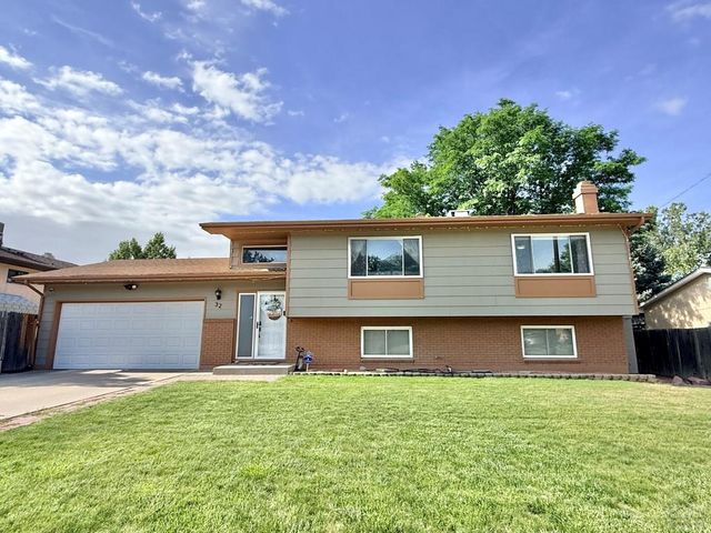 32 Apollo Lane, Pueblo, CO 81001