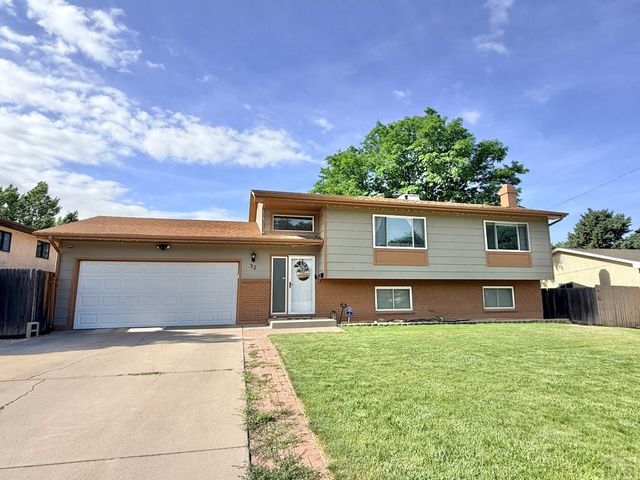 32 Apollo Lane, Pueblo, CO 81001