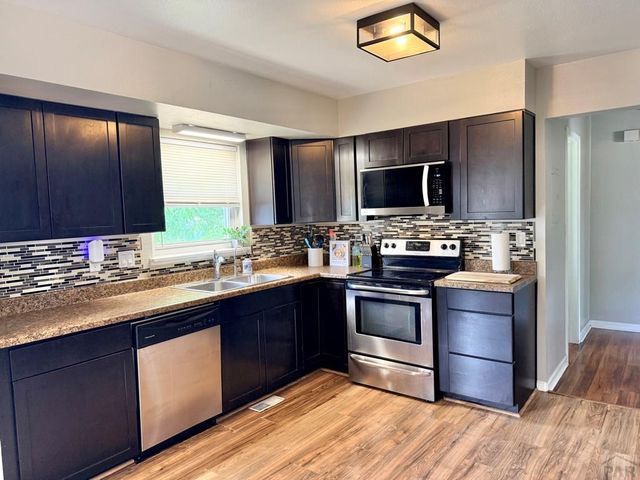 32 Apollo Lane, Pueblo, CO 81001