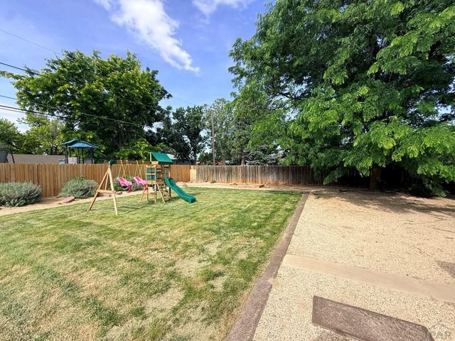 32 Apollo Lane, Pueblo, CO 81001