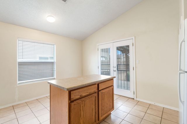 1261 Avenida Esplendida NW, Los Lunas, NM 87031