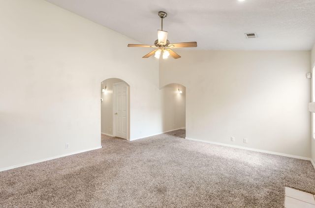 1261 Avenida Esplendida NW, Los Lunas, NM 87031