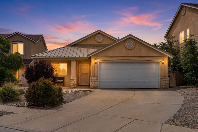 1261 Avenida Esplendida NW, Los Lunas, NM 87031