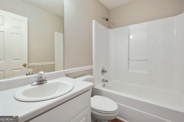 215 Cambridge Way, Covington, GA 30016