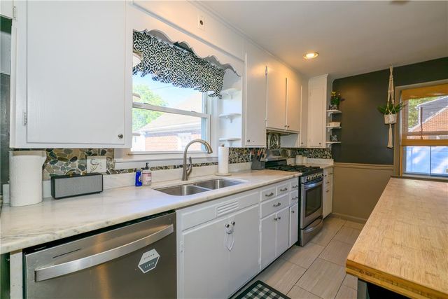 132 Garden Terrace, Nazareth Boro, PA 18064