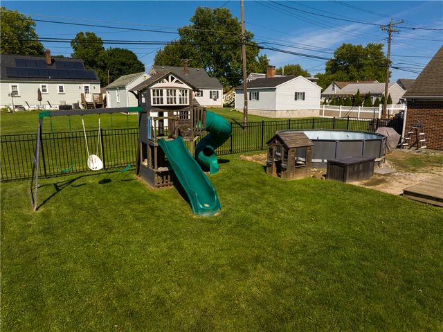 132 Garden Terrace, Nazareth Boro, PA 18064