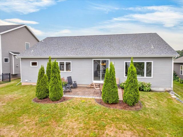 1908 Raptor Drive, Verona, WI 53593