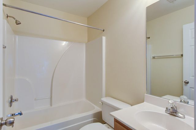 2457 Scholar Lane, North Charleston, SC 29406