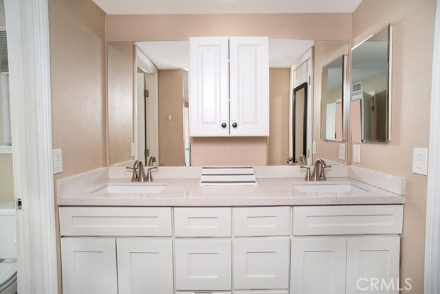 9910 Hanna Avenue, Chatsworth (los Angeles), CA 91311