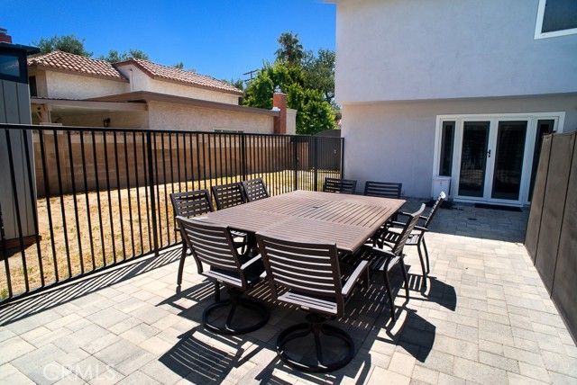 9910 Hanna Avenue, Chatsworth (los Angeles), CA 91311