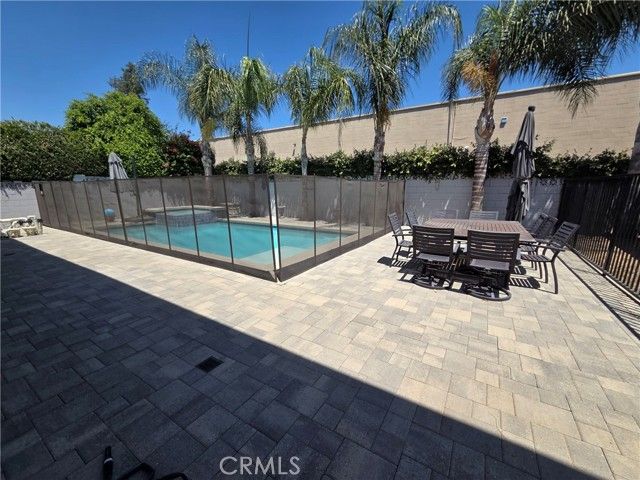 9910 Hanna Avenue, Chatsworth (los Angeles), CA 91311