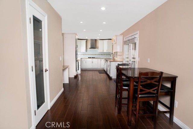 9910 Hanna Avenue, Chatsworth (los Angeles), CA 91311