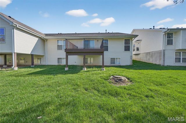 12 Shimmering Lake Court, St Charles, MO 63301