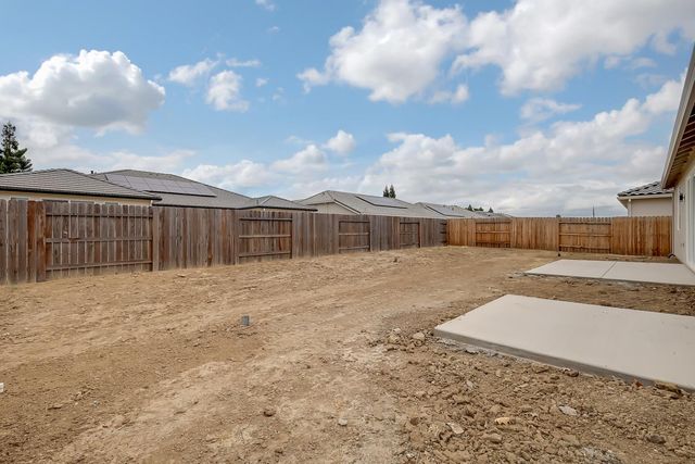 3347 John Freemont, Sutter, CA 95993
