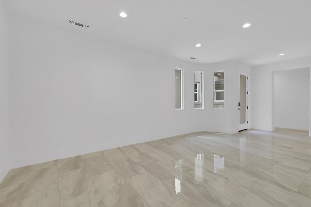 3347 John Freemont, Sutter, CA 95993