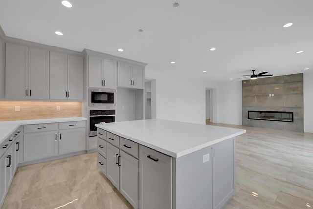 3347 John Freemont, Sutter, CA 95993