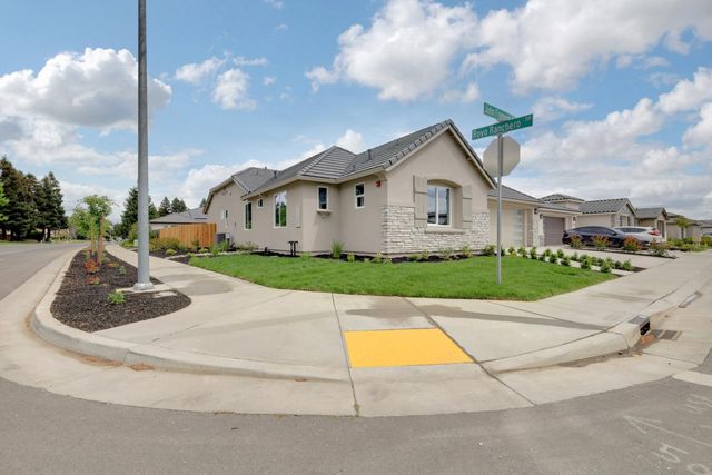 3347 John Freemont, Sutter, CA 95993