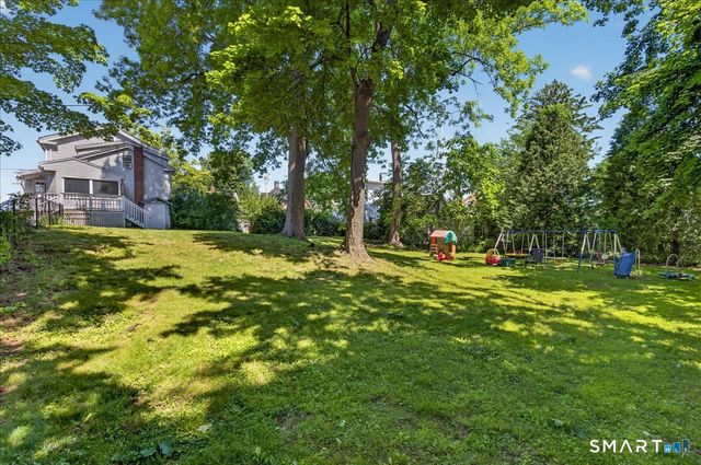 305 Lenox Street, New Haven, CT 06513
