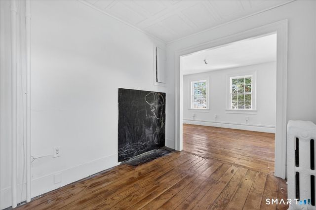 305 Lenox Street, New Haven, CT 06513