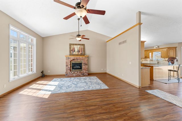 220 Prairie Ridge Rd, Salina, KS 67401