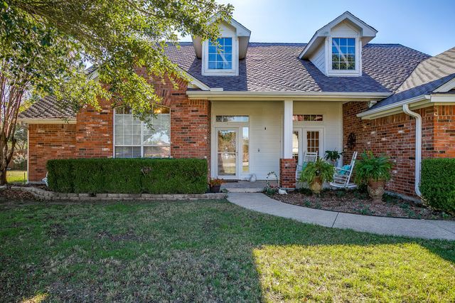 126 Hunters Glen Drive, Waxahachie, TX 75167