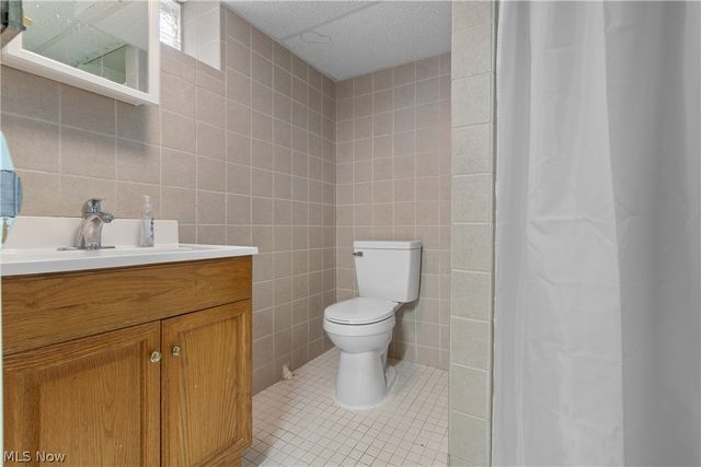 1211 Sunset Road, Mayfield Heights, OH 44124