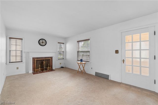 1211 Sunset Road, Mayfield Heights, OH 44124
