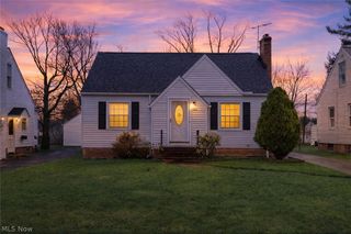 1211 Sunset Road, Mayfield Heights, OH 44124