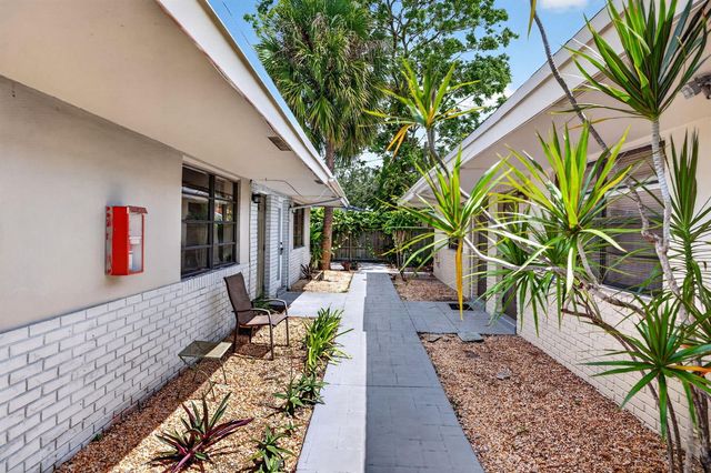 2500 SW 18th Terrace 5, Fort Lauderdale, FL 33315