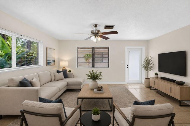 2500 SW 18th Terrace 5, Fort Lauderdale, FL 33315
