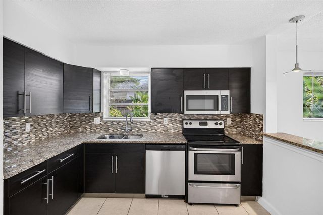 2500 SW 18th Terrace 5, Fort Lauderdale, FL 33315
