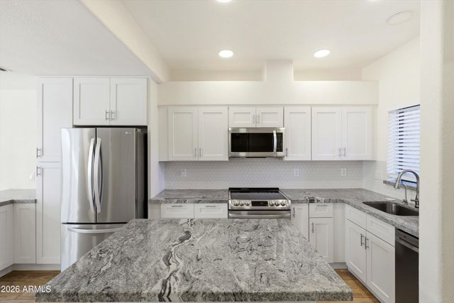 225 W 1ST Street 120, Mesa, AZ 85201