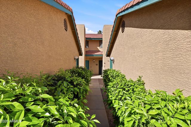 225 W 1ST Street 120, Mesa, AZ 85201