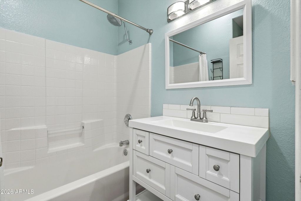 Image 20 of property listing at 225 W 1ST Street 120, Mesa, AZ 85201