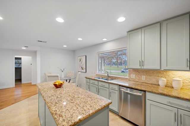 1526 Du Barry Lane, Houston, TX 77018