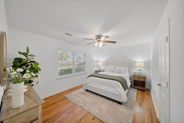 1526 Du Barry Lane, Houston, TX 77018