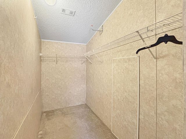 7568 SE Swan Avenue, Hobe Sound, FL 33455