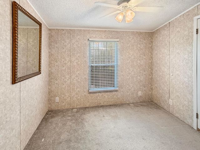 7568 SE Swan Avenue, Hobe Sound, FL 33455