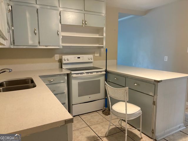 8145 Attleboro Drive, Jonesboro, GA 30238