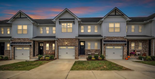 1304 Halter Park Dr, Gallatin, TN 37066