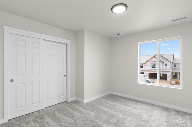 2398 W Fallon Lp, Nampa, ID 83651
