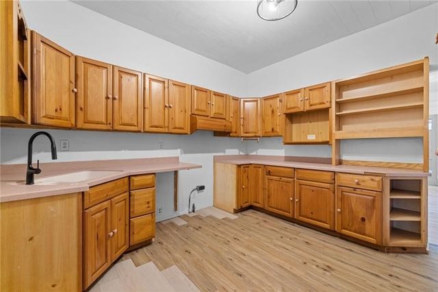 3014 Versailles Ave, Mckeesport, PA 15132