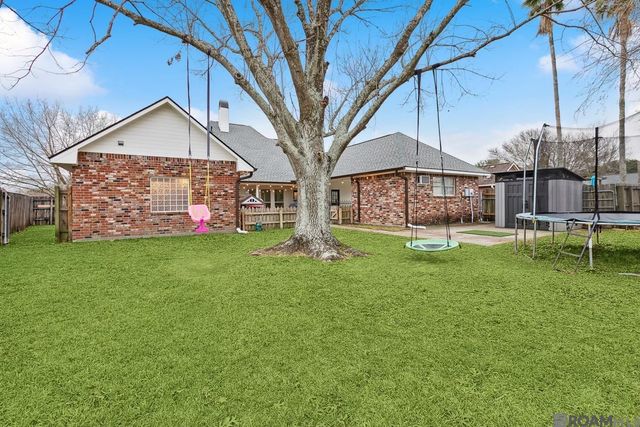 6016 Mourning Dove Dr, Saint George, LA 70817