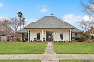 6016 Mourning Dove Dr, Saint George, LA 70817