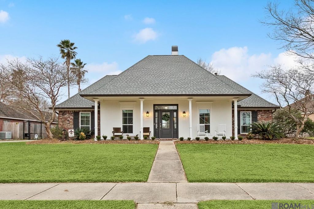 6016 Mourning Dove Dr, Saint George, LA 70817