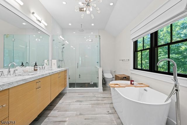 456 Laurel Ter, Kinnelon Boro, NJ 07405