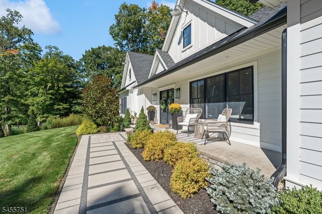 456 Laurel Ter, Kinnelon Boro, NJ 07405