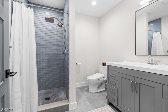 456 Laurel Ter, Kinnelon Boro, NJ 07405